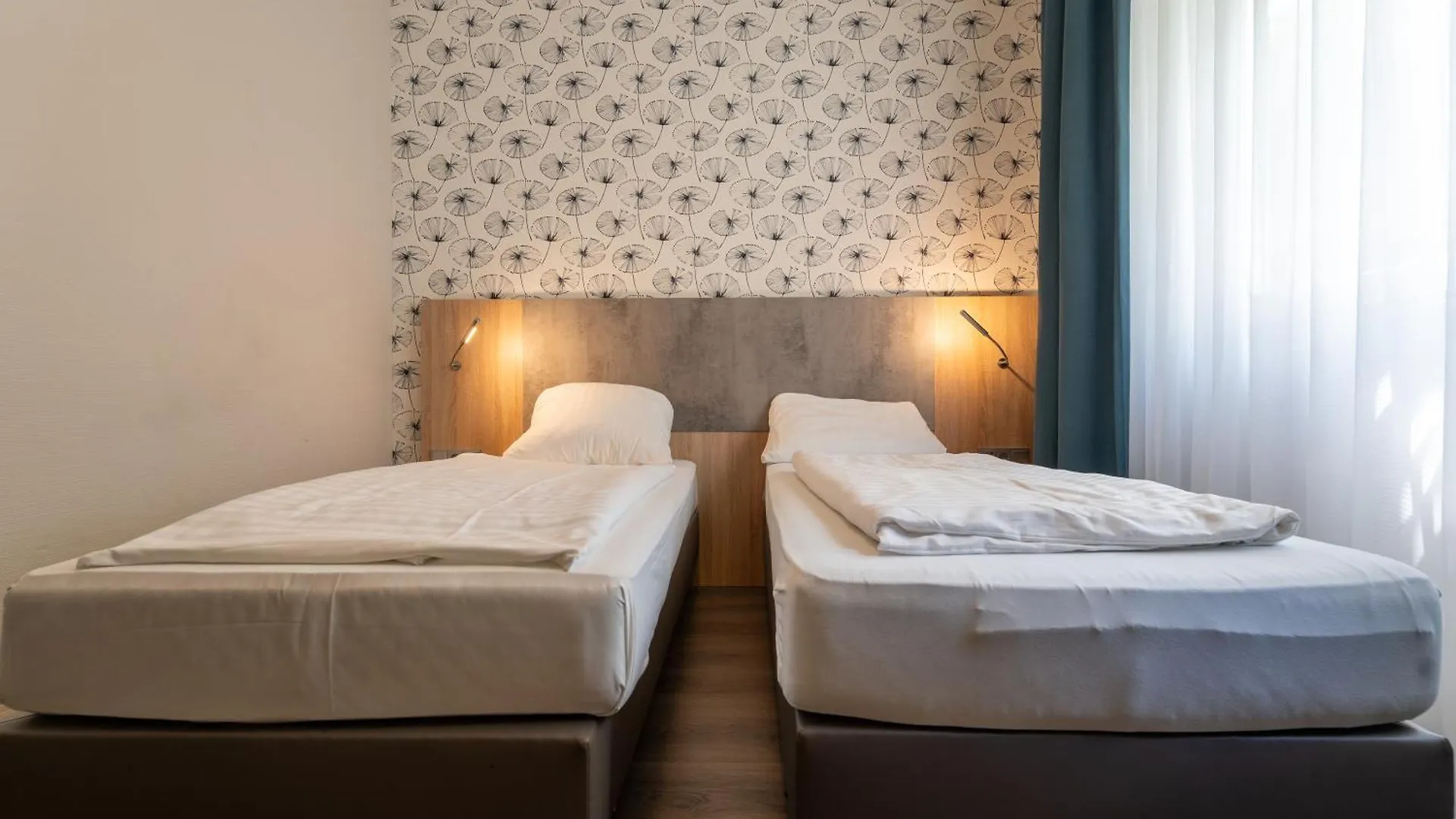 Airport Business Hotel Koeln